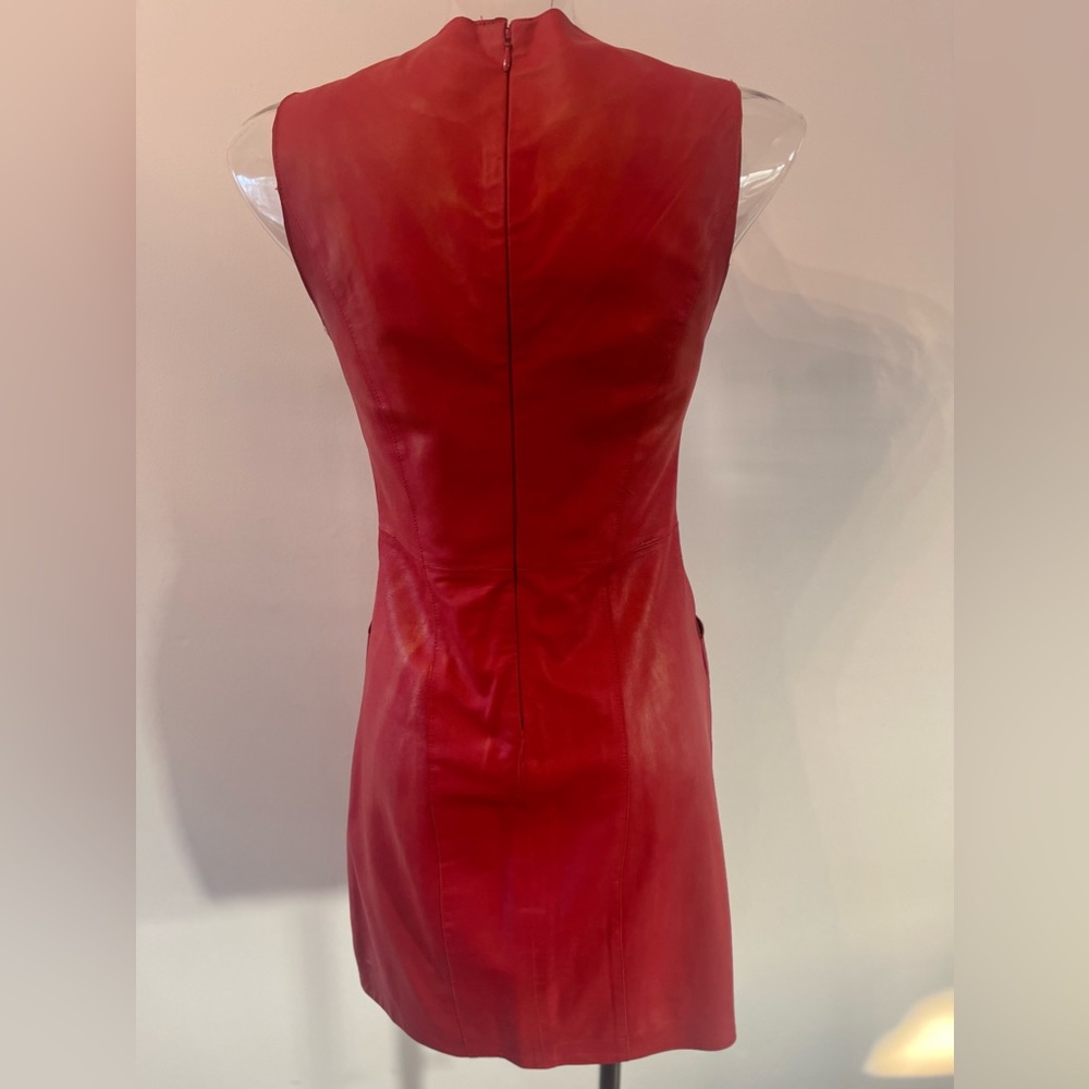 Vintage red leather dress with pockets - Picture 4 of 4